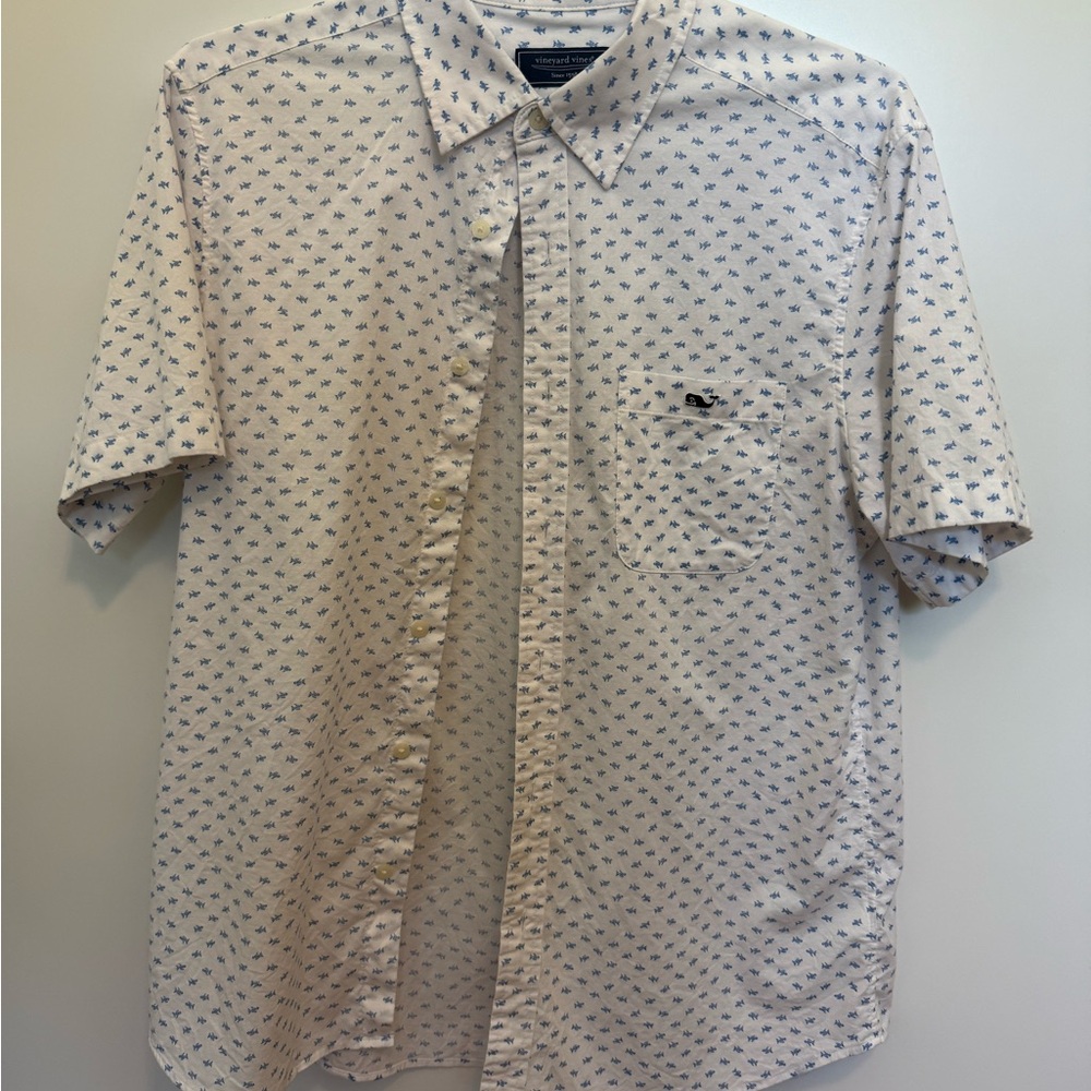 Vineyard Vines White and Blue Casual Button Down Shirt